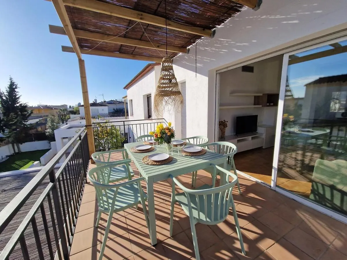 Villa Gorgot With A Pool And Private Parking 엠푸리아브라바 0*,  스페인